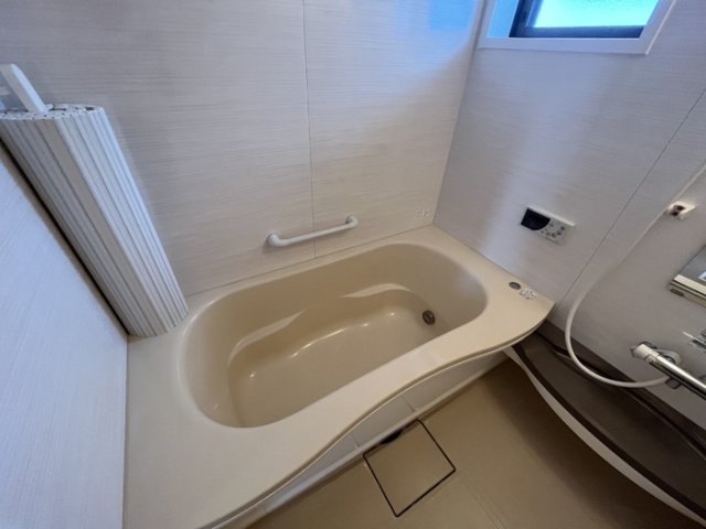 バス・シャワールーム　別号室の画像です。ご参考下さい