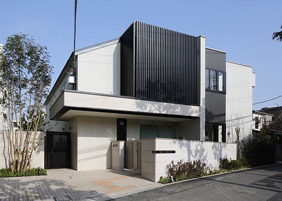 幼稚園・保育園　ベネッセ杉並和泉保育園（幼稚園・保育園）まで273m