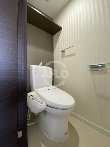 トイレ　カスタリアタワー肥後橋　温水暖房便座