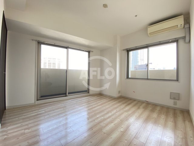 居室・リビング　カスタリアタワー肥後橋　洋室広々