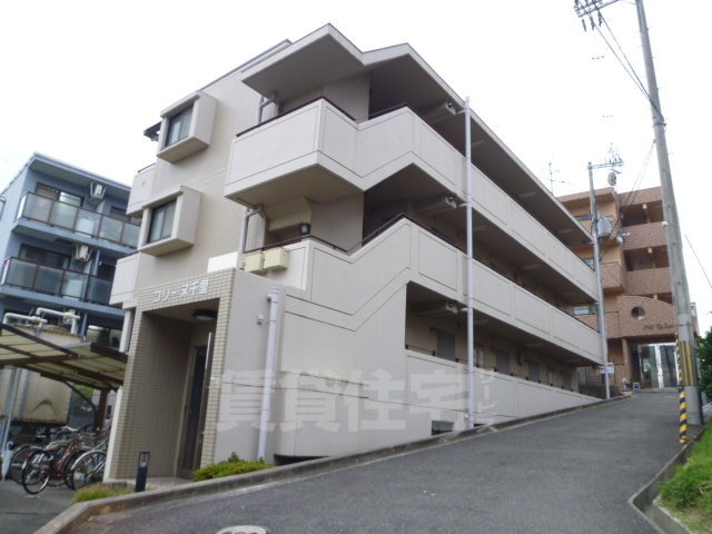 建物外観　オンライン内覧・現地案内も可能です