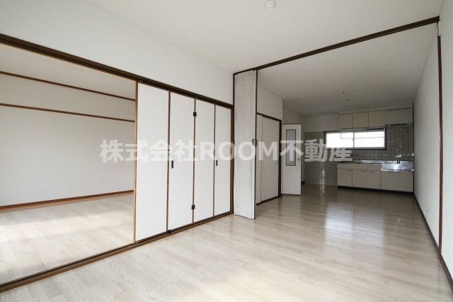 居室・リビング　ゆったりとした居間です