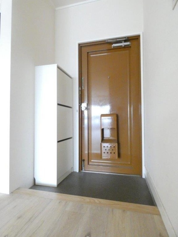 玄関　図面と現状に相違がある場合には現状を優先