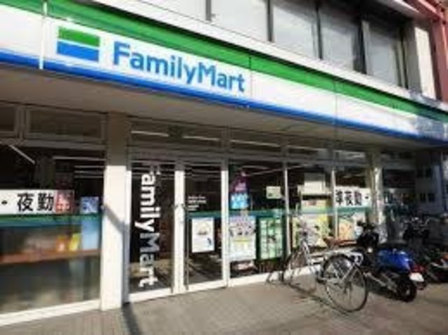 コンビニ　ファミリーマート河原町竹屋町店（コンビニ）まで144m