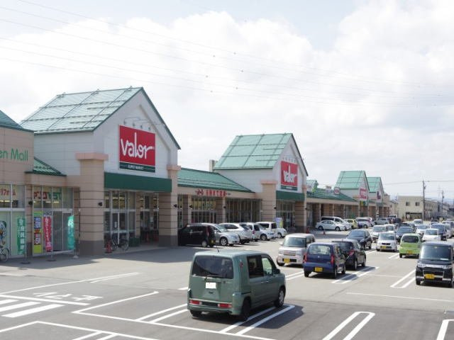 ショッピングセンター　グリーンモール中曽根（ショッピングセンター）まで203m