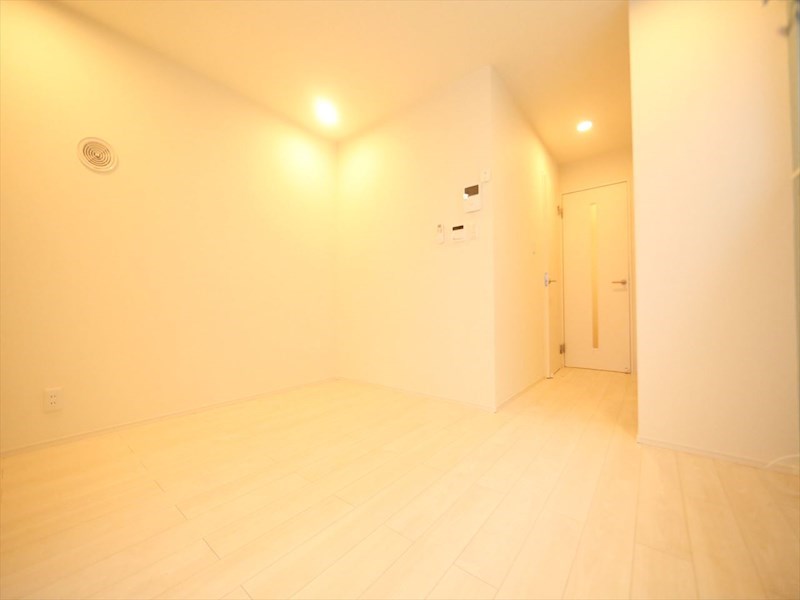 その他　洋室7.1帖　クローゼット付　バルコニー　同仕様写真