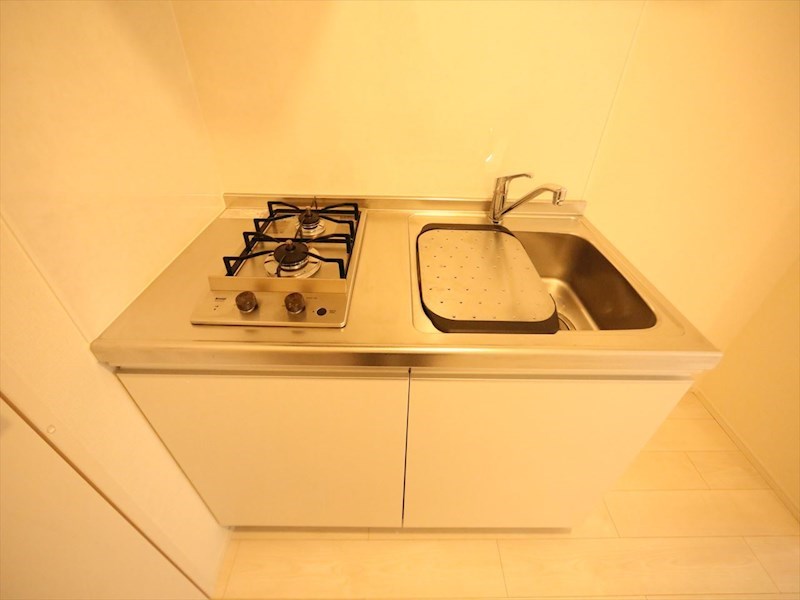 キッチン　システムキッチン（ガス2口コンロ付）　同仕様写真