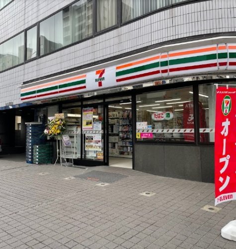 コンビニ　セブンイレブン 墨田緑1丁目店（コンビニ）まで423m
