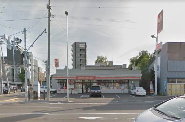 ドラックストア　ツルハドラッグ豊平4条店（ドラッグストア）まで271m