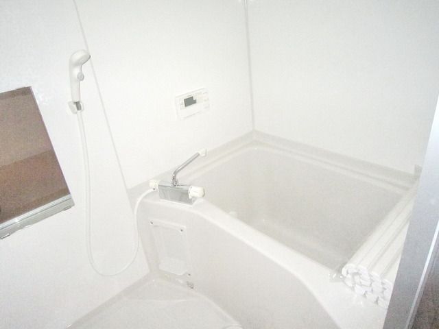 バス・シャワールーム　★オートバス機能・高温差し湯機能完備（エコキュート）★