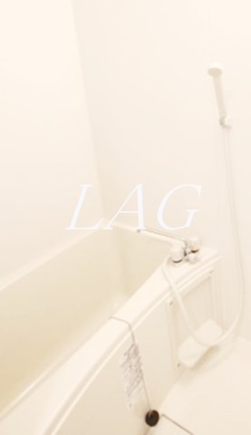 バス・シャワールーム　お風呂です。（同仕様設備です。）