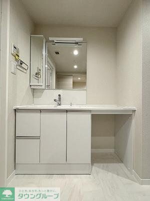 洗面設備　収納