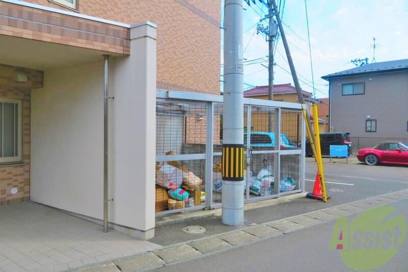 収納　ゴミ置き場はカラスなどに荒らされることはなさそうです。