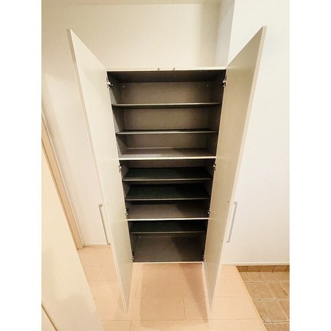 収納　102号室　室内写真（反転タイプ）