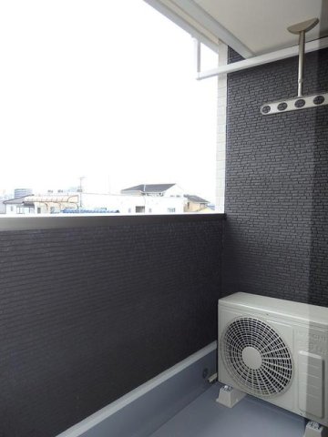 バルコニー　広々としたバルコニーです