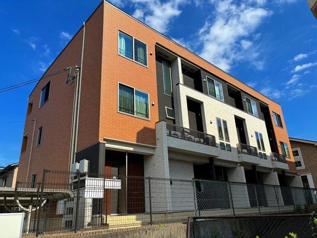 建物外観　落ち着いた雰囲気の外観です