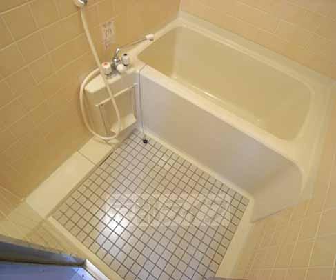 バス・シャワールーム　一日の疲れは半身浴で・・・