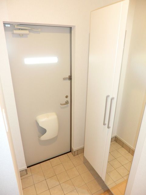 玄関　シューズボックス付きの玄関です！