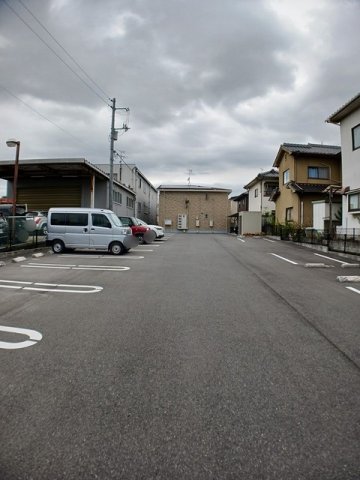 駐車場　カースペースがあります