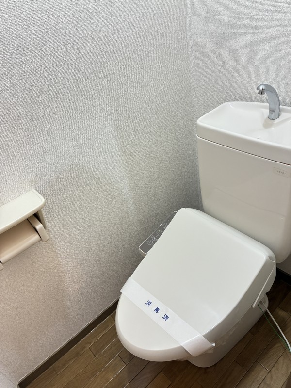 トイレ　トイレもきれいです