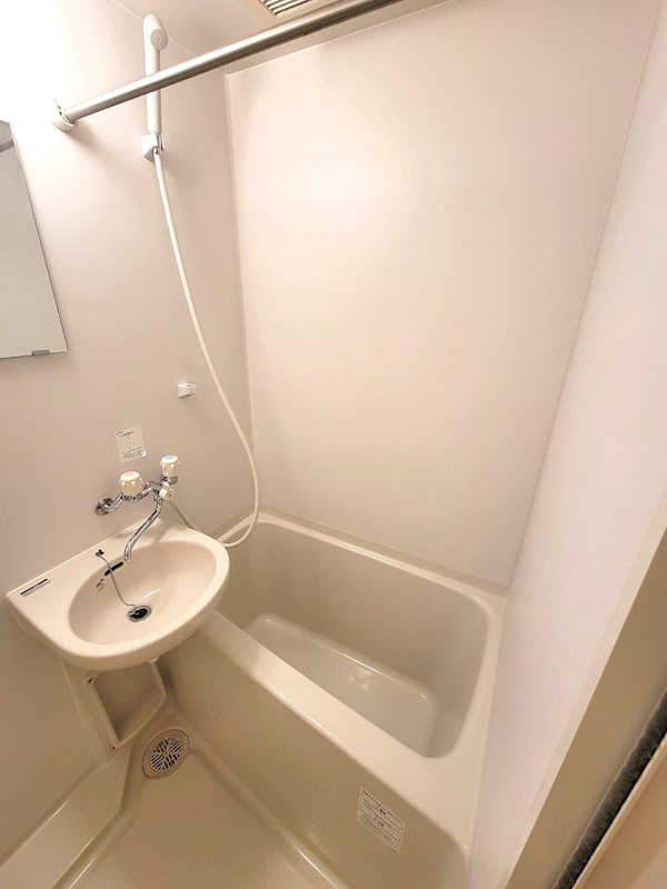 バス・シャワールーム　203号室参考