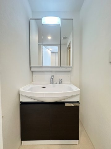 洗面設備　詳細は、RISUMO江坂本店までお問合せください♪