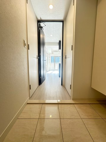 玄関　詳細は、RISUMO江坂本店までお問合せください♪