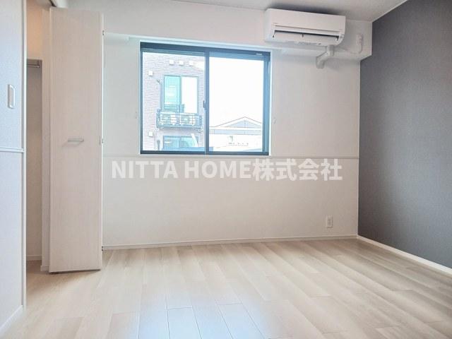 その他部屋・スペース　洋室は６．３帖です＊