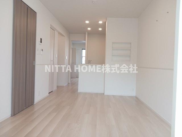 居室・リビング　１１．３帖のリビングルーム◇