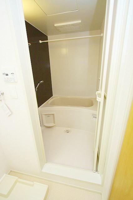 バス・シャワールーム　バスルーム