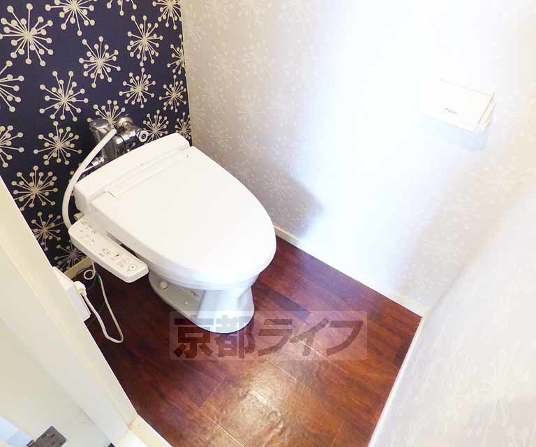 トイレ　ウォシュレット付きのトイレです。