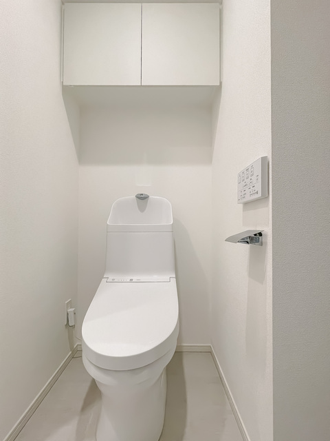 トイレ　※写真は同タイプ住戸です。