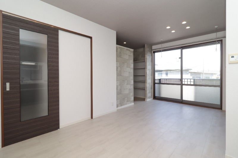 居室・リビング　図面と現状に相違がある場合には現状を優先