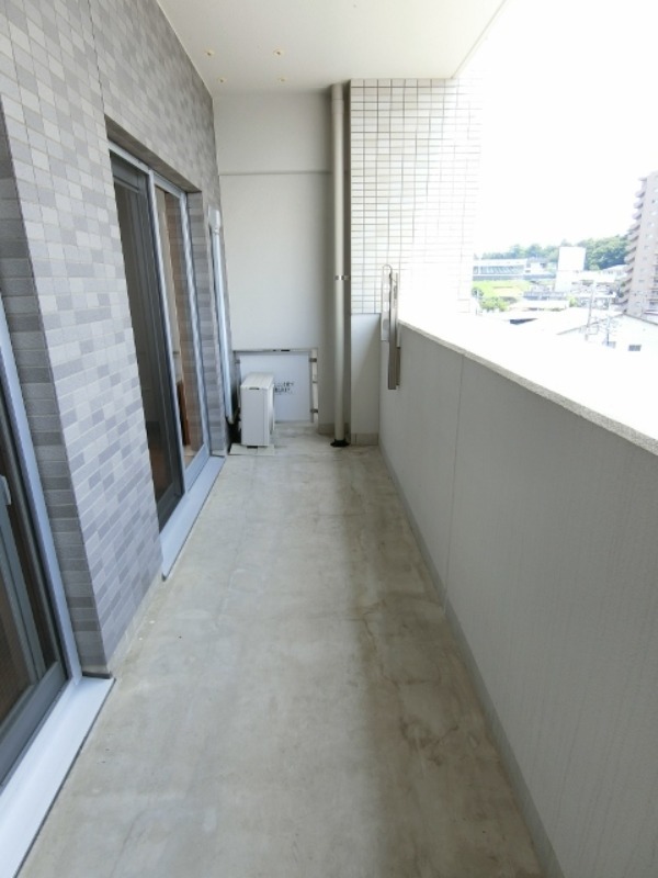 バルコニー　図面と現状に相違がある場合には現状を優先