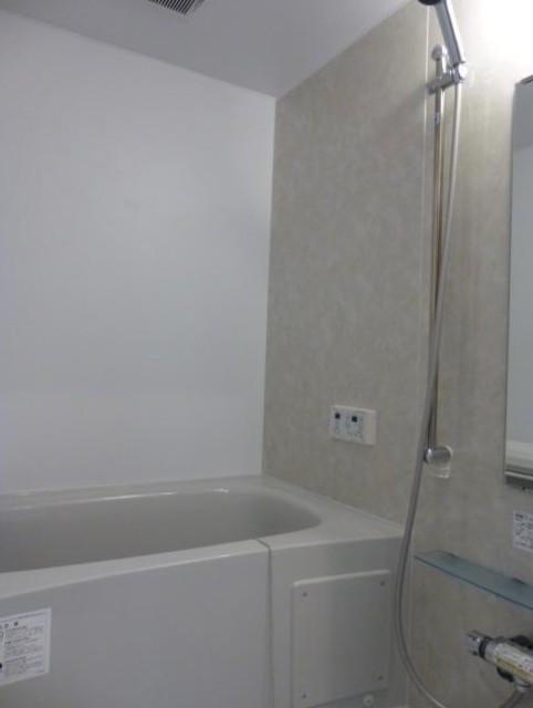 バス・シャワールーム　バスルーム