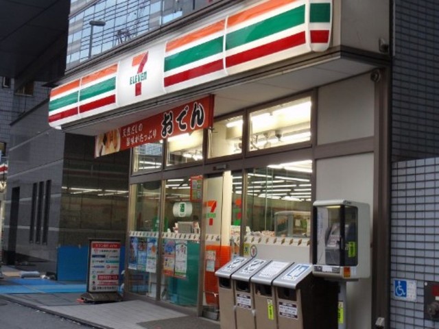 コンビニ　セブンイレブン西新宿7丁目店（コンビニ）まで158m