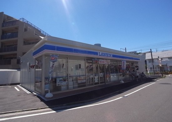 コンビニ　ローソン 港北篠原町表谷店（コンビニ）まで136m