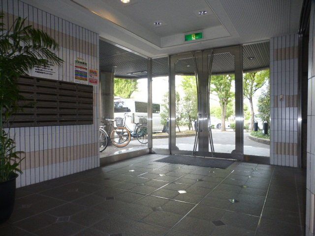 ロビー　エントランスホール