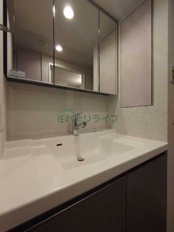 洗面設備　別階層の参考写真になります。