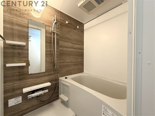 バス・シャワールーム　追い炊き機能付き☆