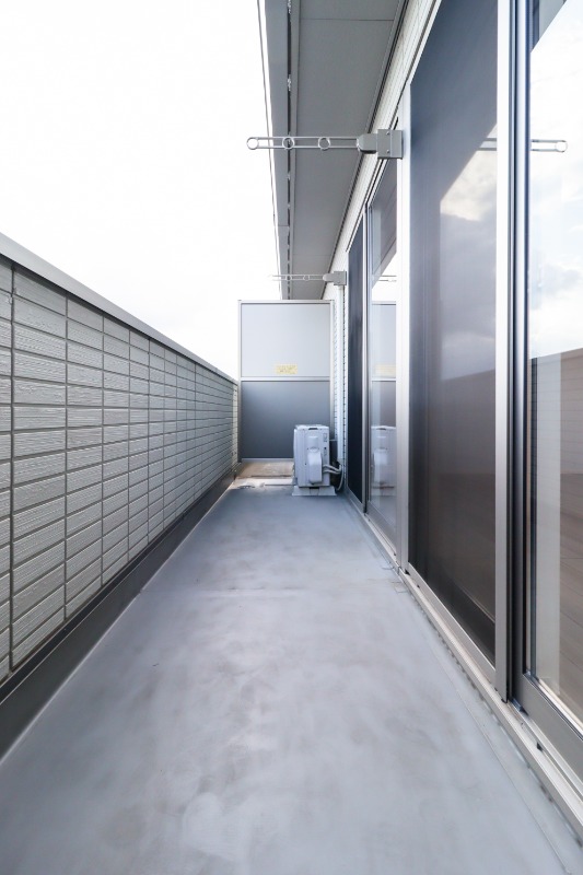 バルコニー　図面と現状に相違がある場合には現状を優先