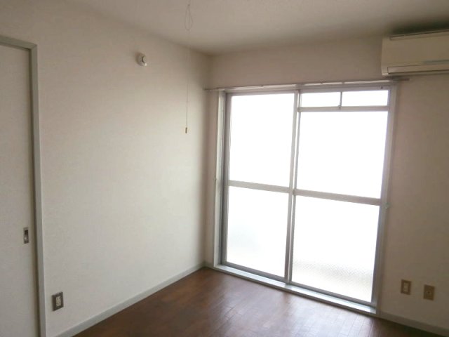 居室・リビング　同仕様