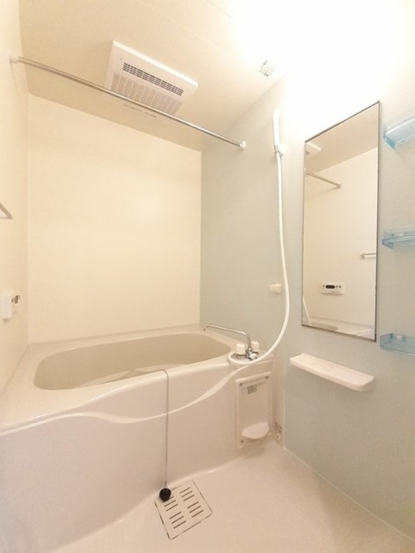 バス・シャワールーム　図面と現状に相違がある場合には現状を優先