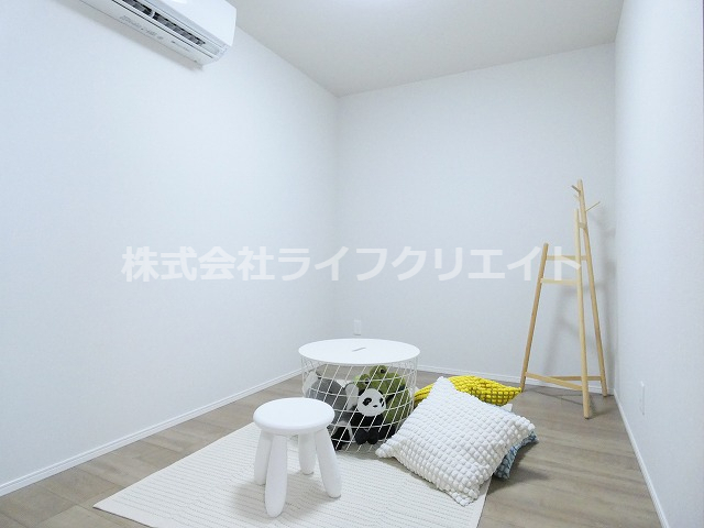 その他　エアコン全部屋付いてます。