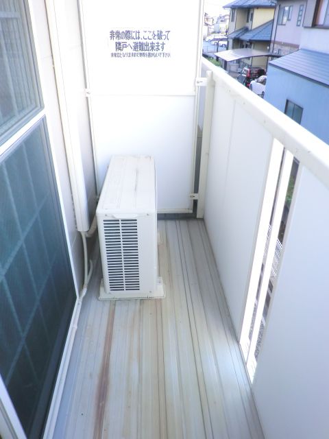 バルコニー　ベランダは日当たり良好ですよ