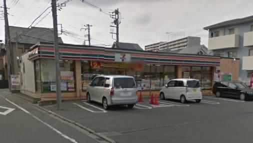 コンビニ　セブンイレブン（コンビニ）まで164m