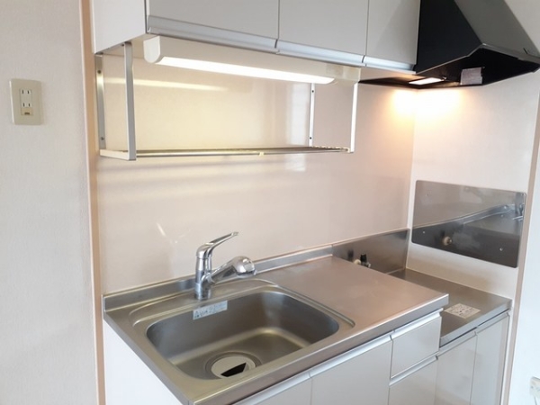 キッチン　オープンキッチンで空間を自由に使えます♪