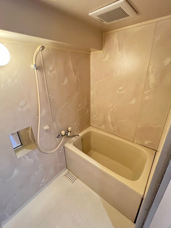バス・シャワールーム　きれいなお風呂です