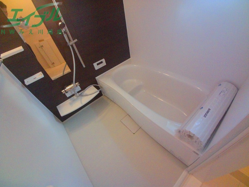 バス・シャワールーム　同型別室のお写真です