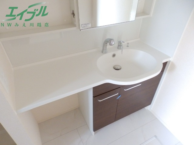 洗面設備　同型別室のお写真です